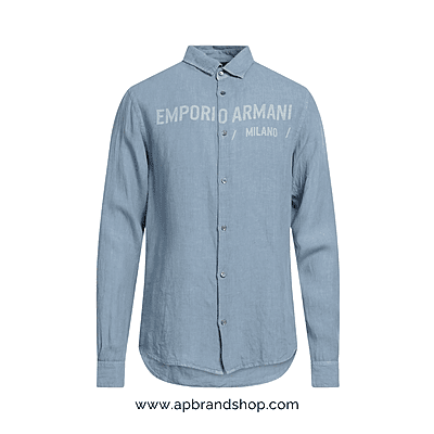 Camisa Emporio Armani azul con letras