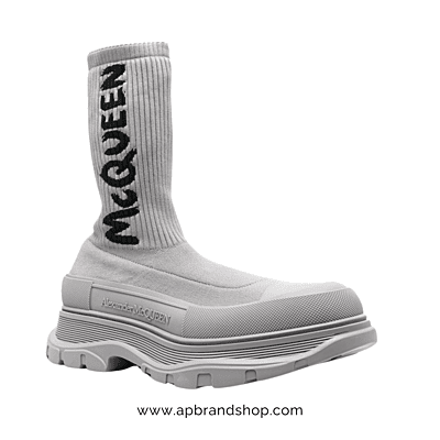 Botas Alexander McQueen grises con letras
